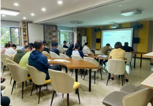 赋能成长 蓄“师”待发丨济南市中城市发展集团开展内训师公开课活动(图1)